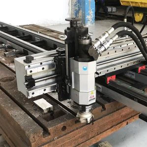 फील्ड मशीन में मोबाइल गैन्ट्री मिलिंग